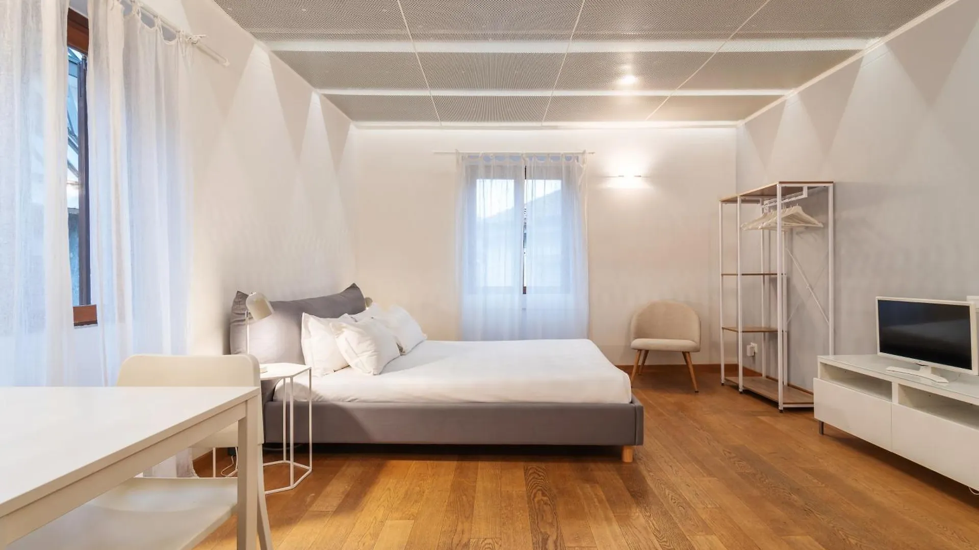 Easyhomes - Spiga Suite Milano