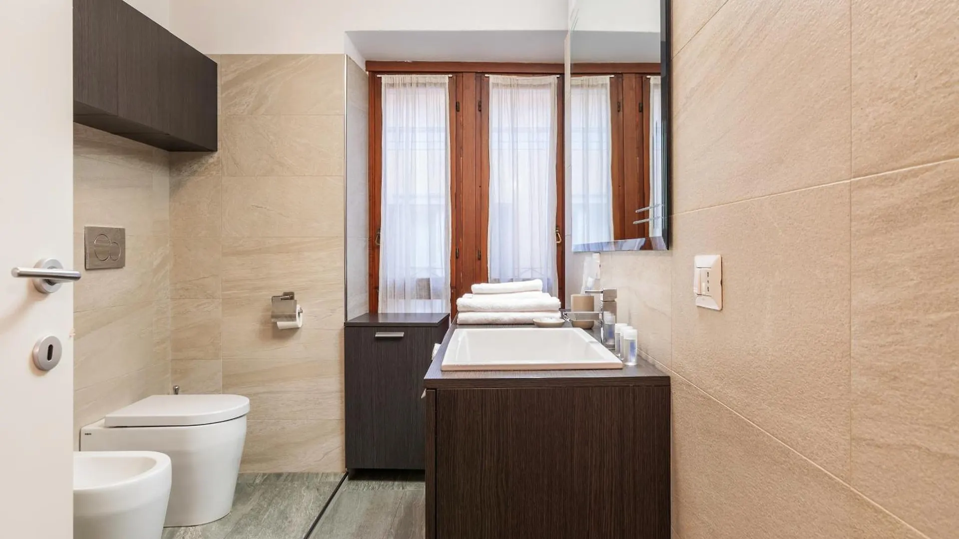 Appartamento Easyhomes - Spiga Suite Milano