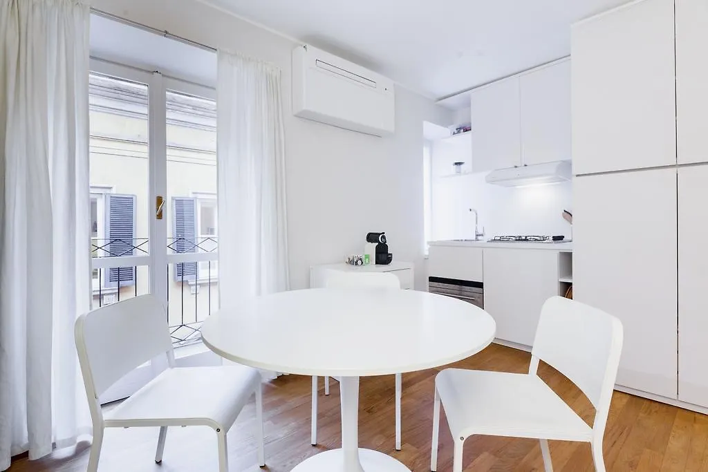 Easyhomes - Spiga Suite Milano 0*,