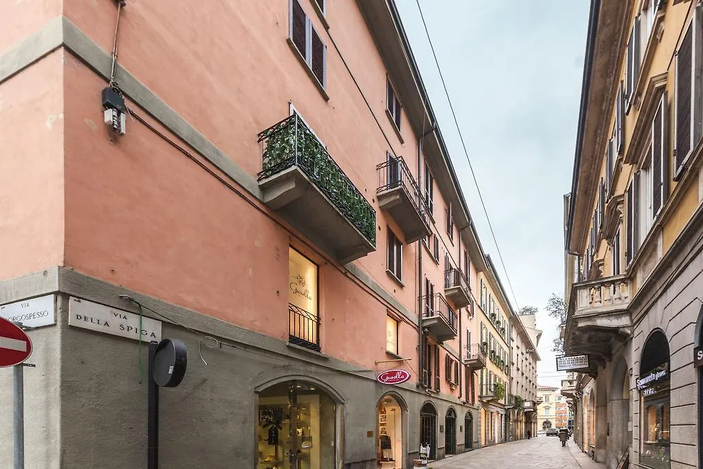 Apartment Easyhomes - Spiga Suite Milan